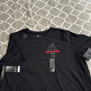 Nike Men's Black and Red Graphic Tee